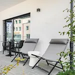 Cruwzo I Towers - Design Daire