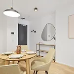 Cruwzo I Towers - Design
