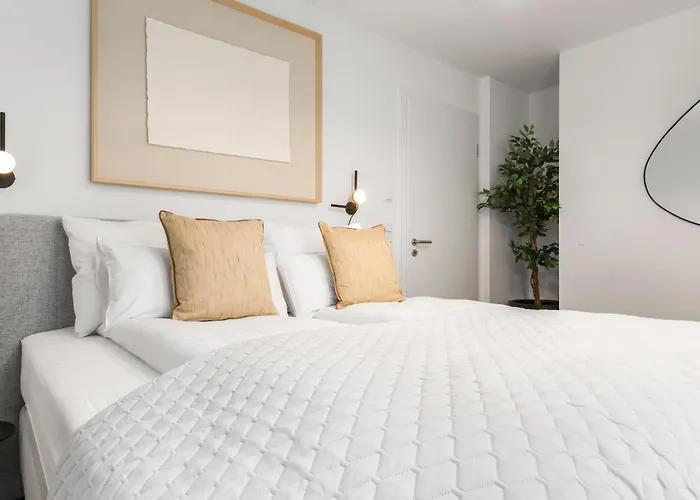 Cruwzo I Towers - Design Ρέγκενσμπουργκ