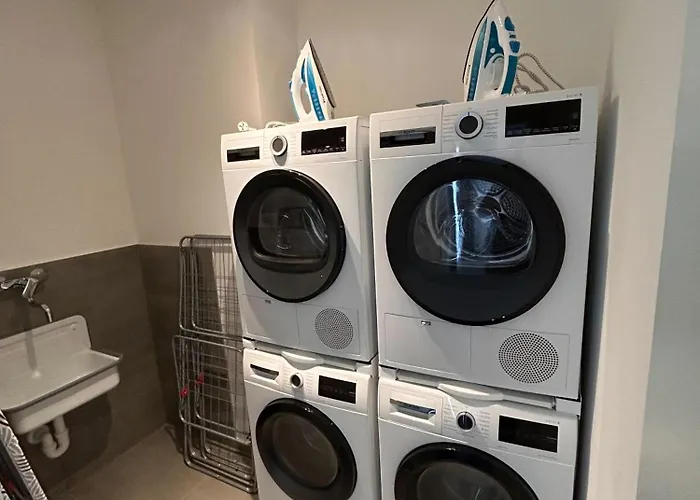 Cruwzo I Towers - Design